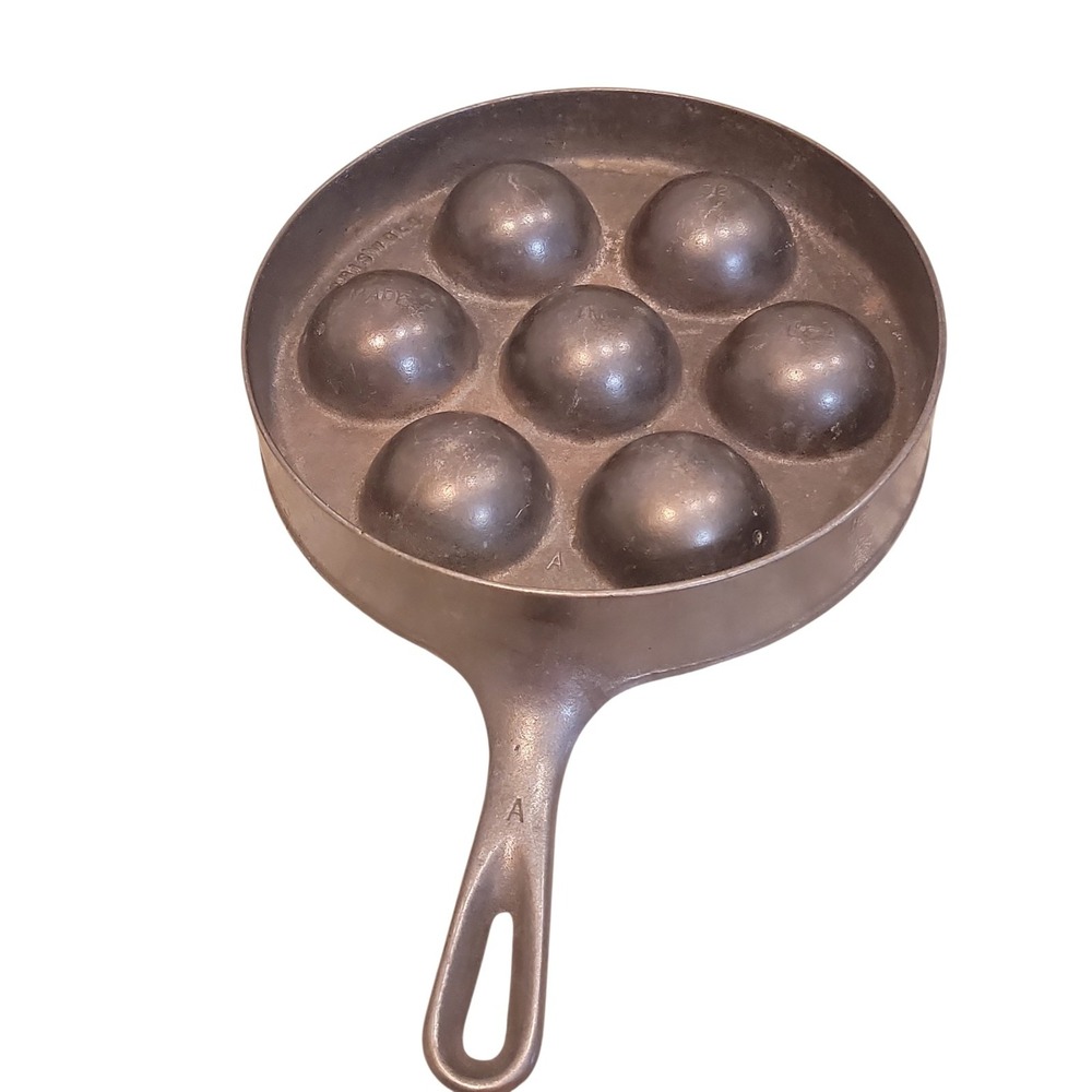 Griswold 962 No 32 Cast Iron Aebleskiver Cake Pan Skillet Made In USA. - Picture 7 of 7